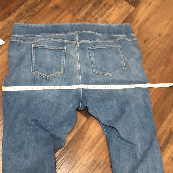 Old Navy Rockstar super skinny high rise capris - Picture 9 of 11